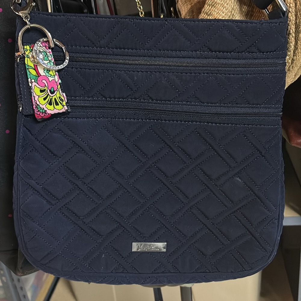 Vera Bradley Navy Blue Quilted Crossbody Bag w/key ring bag charm - Picture 6 of 6